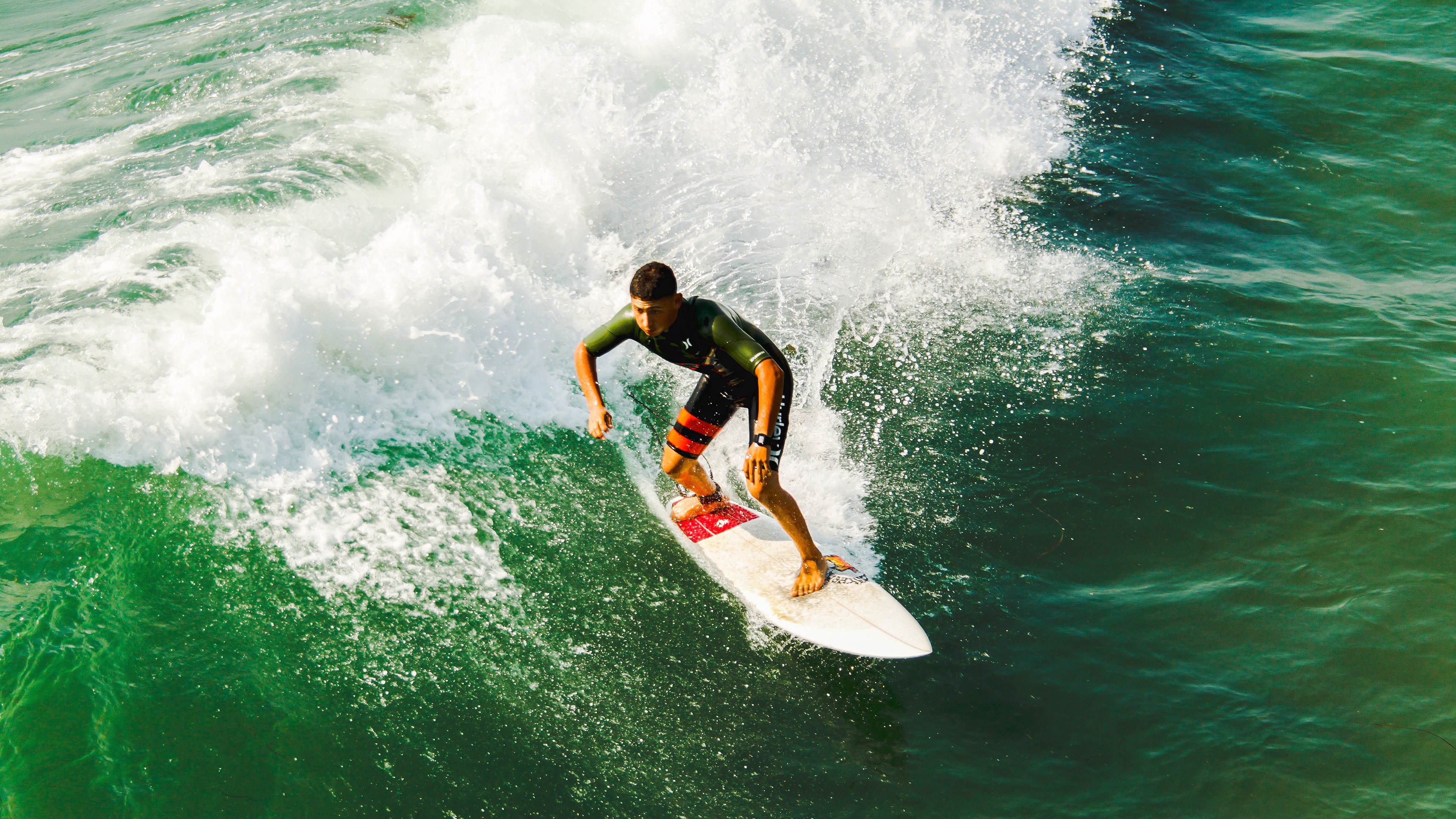 马里特·斯滕伯根100米自由泳赛道亮点，斯科特100米自由泳