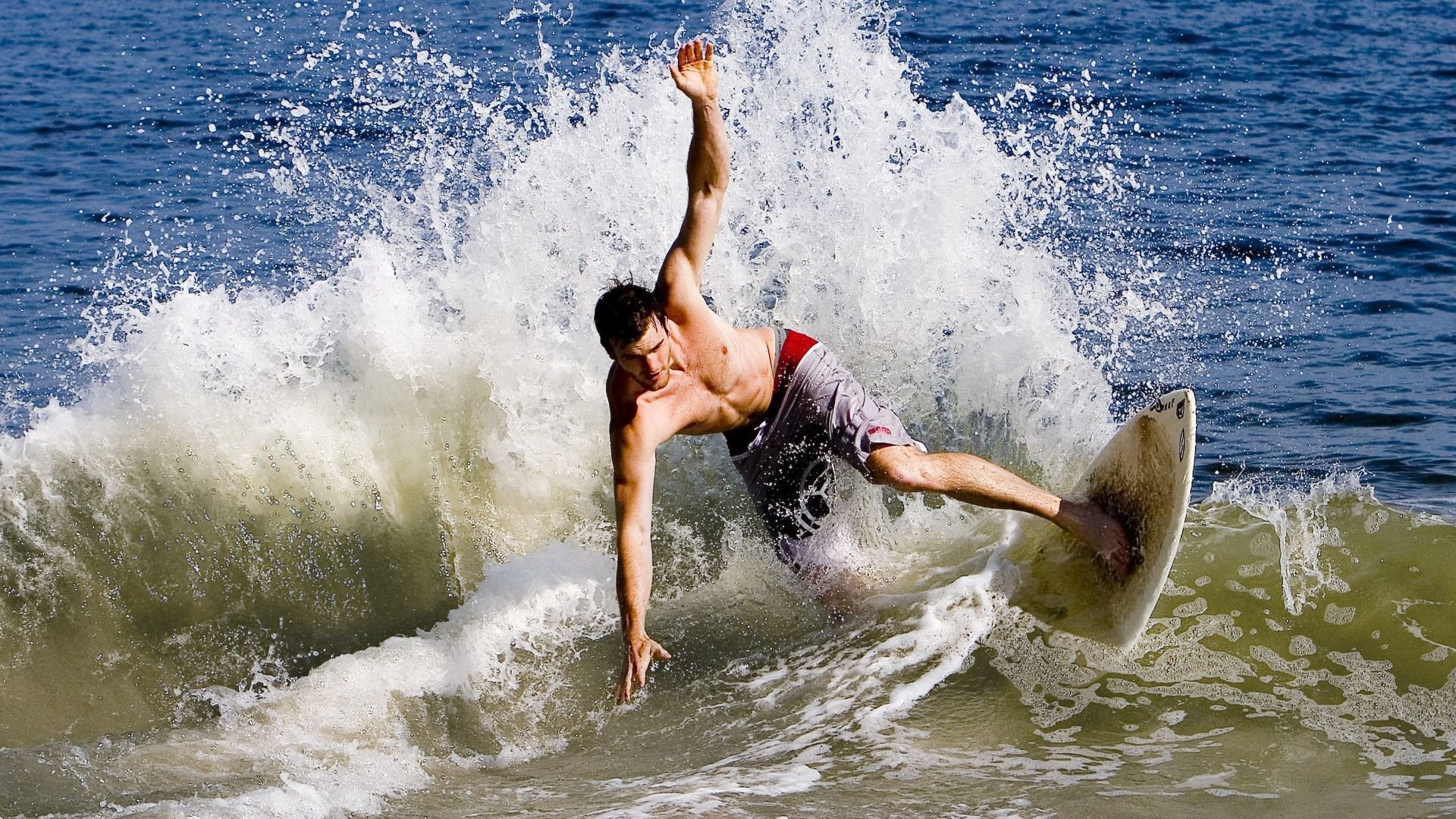 【“悬空球”开启新战术】规则创新带来的比赛新看点，悬空术揭秘视频